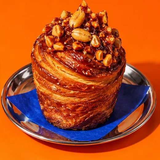 Rotating Bakehouse Treat